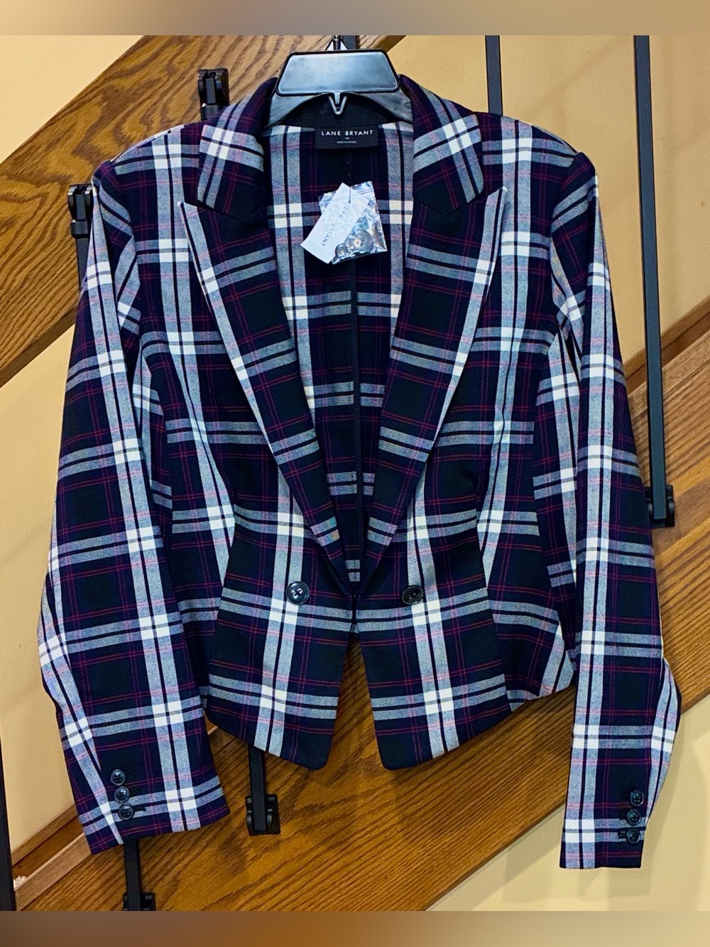 Lane Bryant Blazer cropped tailored Navy/White/Red plaid  SZ. 16 NWT